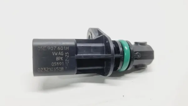Capteur de position d'arbre à cames OEM 05E907601H Skoda image 3