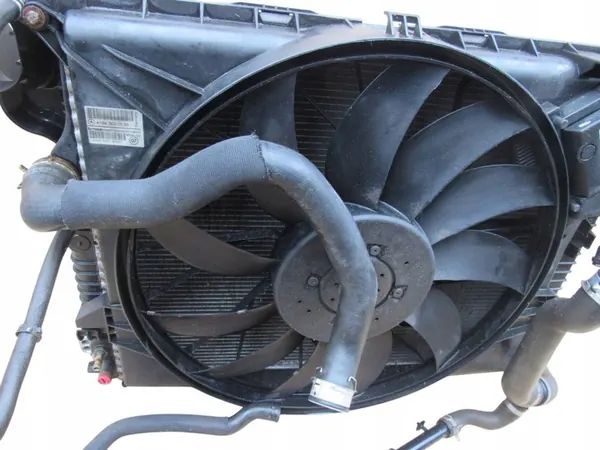 MERCEDES ML W164 3.0 RADIATOR EN VENTILATORSET A2515000703 image 10