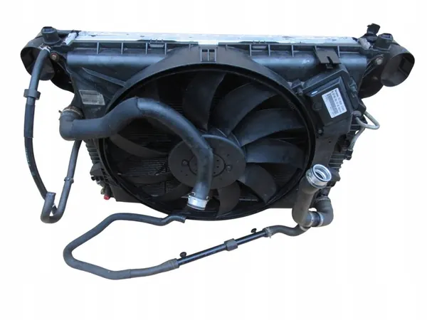 MERCEDES ML W164 3.0 RADIATOR EN VENTILATORSET A2515000703 image 9