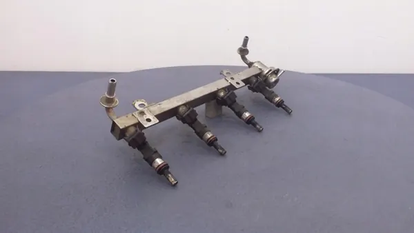 Fiat Linea I 1.4 T-Jet ruiskutusputki OEM 0280158167 image 2