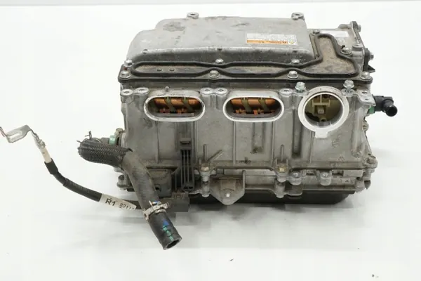 Toyota Auris I Hybrid-invertteri OEM G9200-47140 image 3