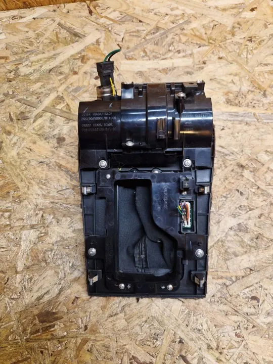 Cendrier avant Infiniti EX OEM P66100A98100 image 4