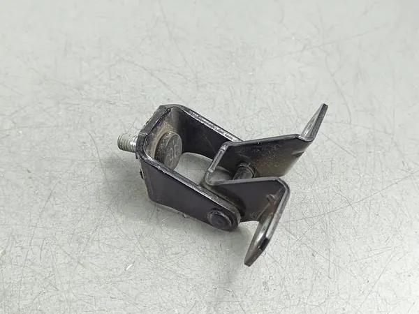 Charnières de hayon Mitsubishi Eclipse Cross 2018 FOB54108 image 1