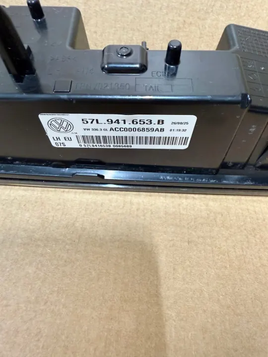 VW Tayron R-Line LED DRL-grilles OEM 57L941653B/654B image 10