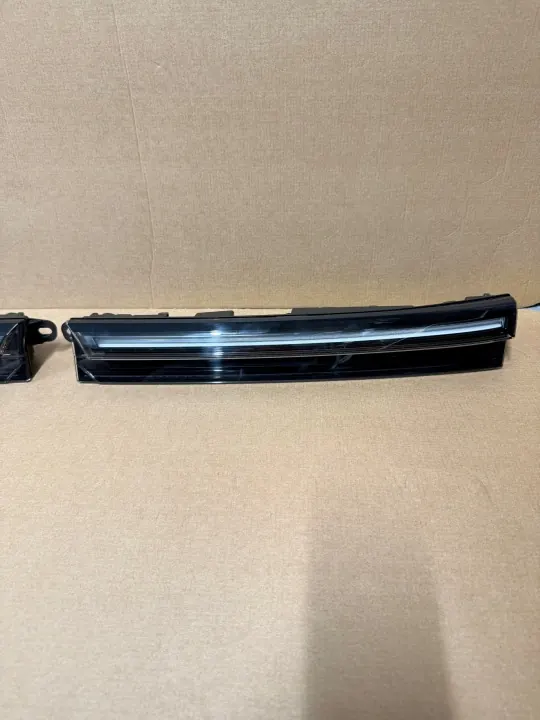 VW Tayron R-Line LED DRL-grilles OEM 57L941653B/654B image 3