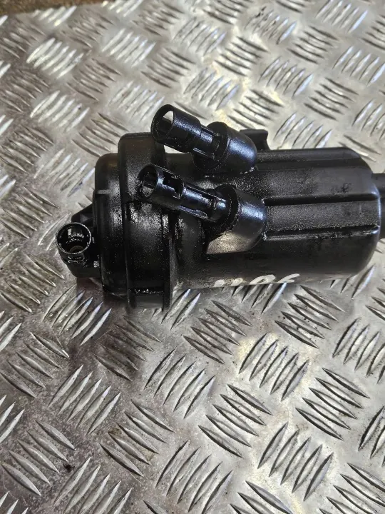 Opel Polttoainesuodatin Kotelo OEM 13224652 Etu image 5
