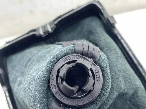 Pomo de mudanças Audi A3 8V S-Line OEM 8V0711184 image 5