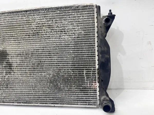 CHŁODNICA WODY I OLEJU AUDI A4 B7 3.0 TDI 8E0121251AD image 3
