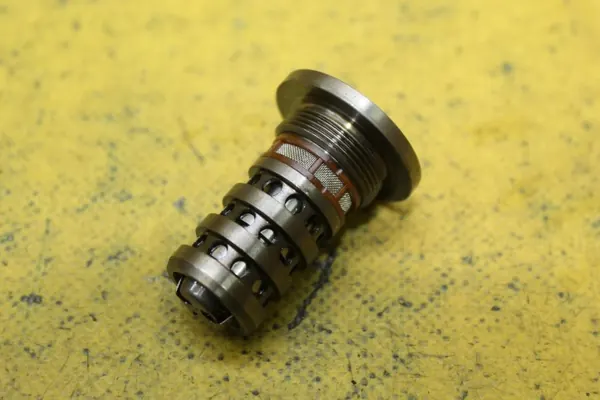 Válvula de ajuste de árvore de cames OEM 06L109257B Audi image 2