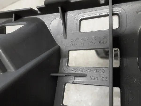 Deslizamento de para-choque dianteiro direito Skoda Fabia 2 Roomster image 5