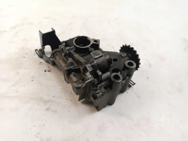 Ölpumpe Nissan Primastar OEM 8200345635 - Gebraucht image 4