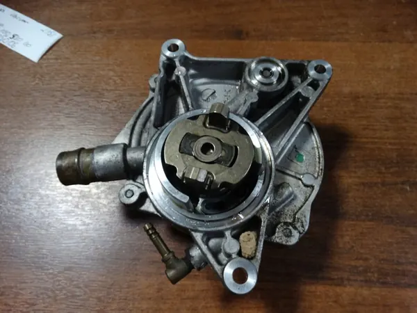 Imupumppu Porsche Macan image 3