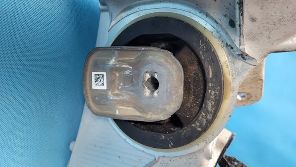 Mercedes EQE W295 Taka-ajoneuvo OEM A2973521600 image 8