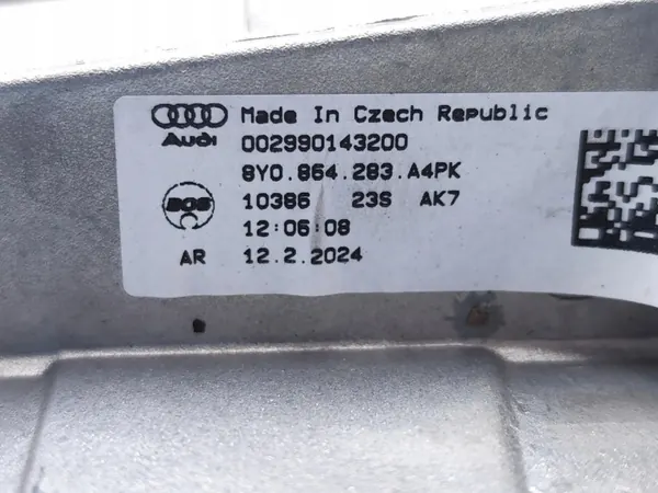 Audi A3 middenconsole armsteun OEM 8Y0864283 image 7