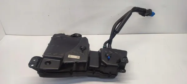 Tanque AdBlue VW Tiguan II OEM 5QF131877N 5Q0131969E image 2