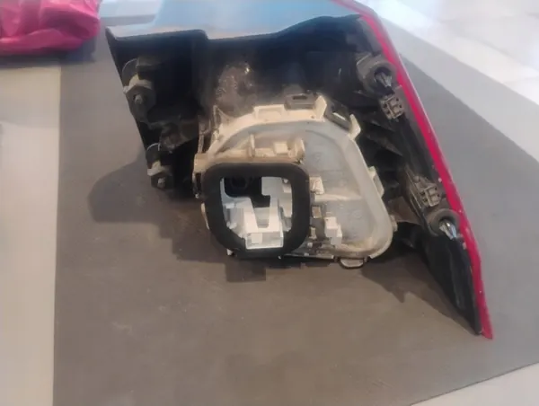 Luz Trasera Izquierda VW Golf VII Kombi (12-16) 5G9945095C image 4