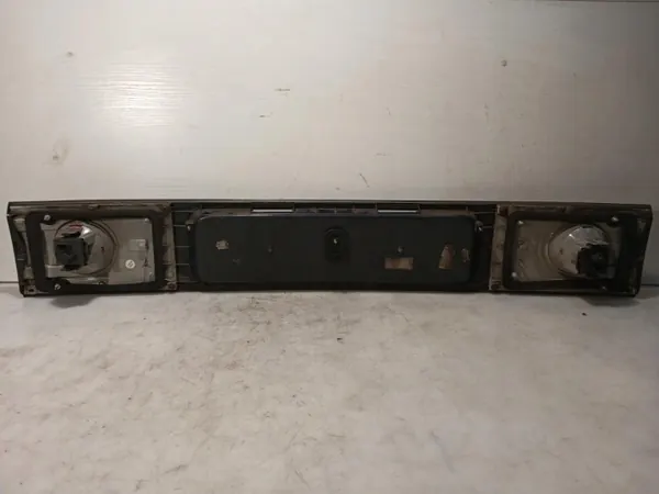 VW Sharan I Baklucklist OEM 964981 - Begagnad image 4