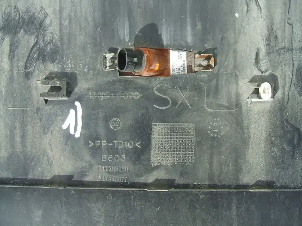 OEM 1311546070 Sidostänkskärm Kroppslist för Jumper III image 9
