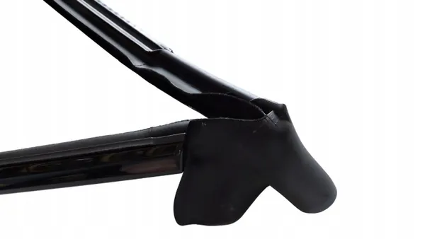 Maserati GranTurismo M189 Rechter Spatbordvoering OEM image 3