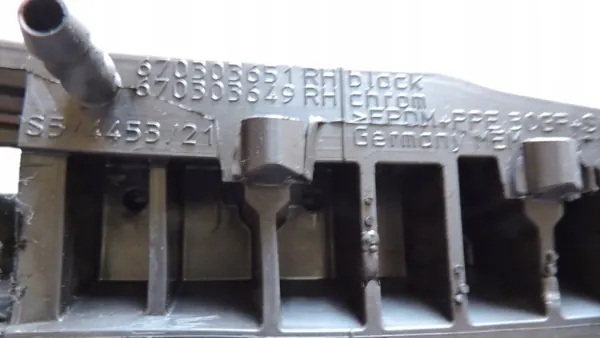 Maserati GranTurismo M189 Rechter Spatbordvoering OEM image 5