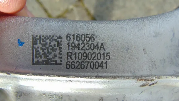 Höger framstyrknut OEM 662670041 för MG4 image 6
