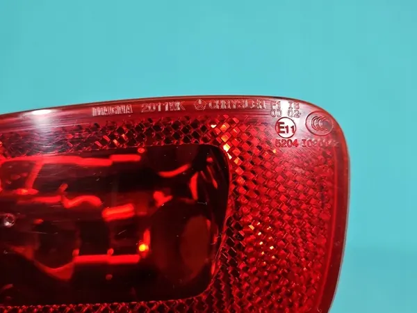 Höger Bakre Dimljus Jeep Grand Cherokee IV WK2 OEM image 3