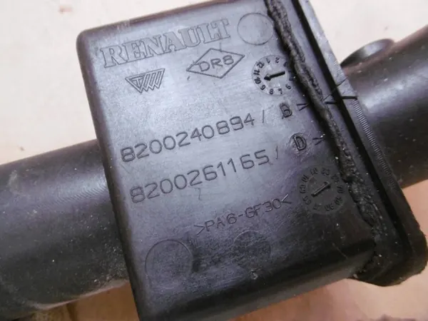 Dacia Duster 2014 Intercooler-Schlauch image 3