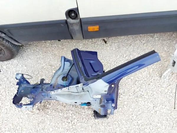 OEM 1 Larguero Delantero Izquierdo para Peugeot 208 I - Usado image 6