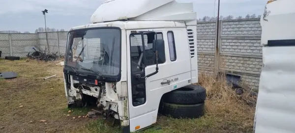 Gebrauchte Volvo FL 6 Kabine OEM 240 - Direktpassend image 2