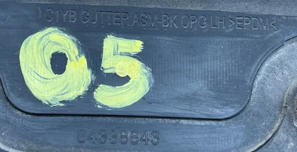 OEM 84338843 Vänster regnrännspackning för Buick Enclave image 3
