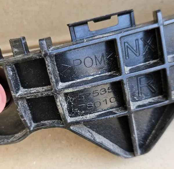 Supporto paraurti anteriore destro Lexus NX OE image 4