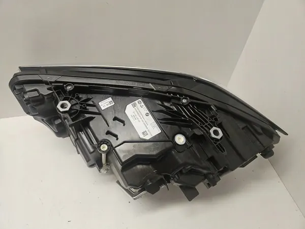 BMW 3 G20 G21 2023 Faro Derecho image 6
