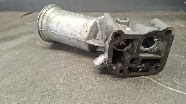 Oliefilterhuis Mercedes-Benz W123 OEM 1021800111 image 3
