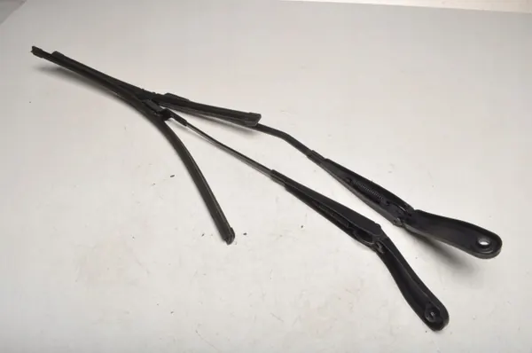 Volvo S60 II V60 Pyyhinvarsisarja OEM 30753504 30753505 image 6
