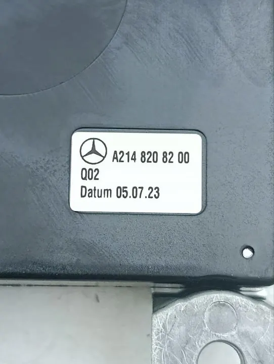 Mercedes-Benz A2148208200 Antennförstärkare Begagnad image 9
