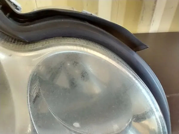 MERCEDES C-KLASA W203 LIFT RECHTER VOORLICHT A2038203461 image 4