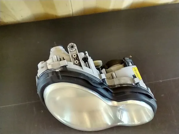 MERCEDES C-KLASA W203 LIFT RECHTER VOORLICHT A2038203461 image 9