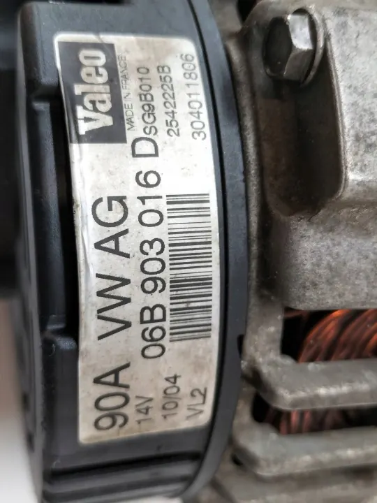 Alternador 06B903016D 1.8 20V VW Passat V B5 image 4