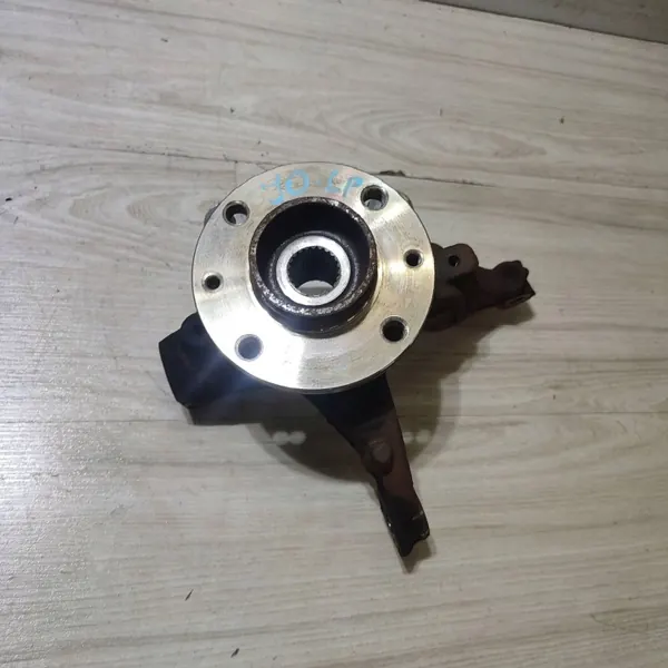 Cubo de roda dianteira OEM 28823 lado esquerdo Dacia Jogger image 2
