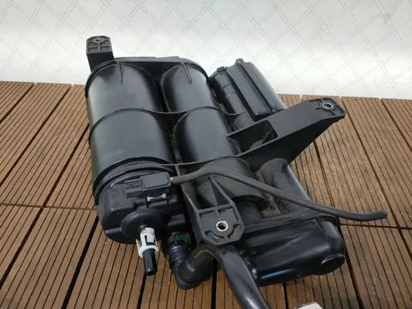 Honda Civic X 17-21 1.5 V-TEC brandstofkoolstoffilter OEM image 3