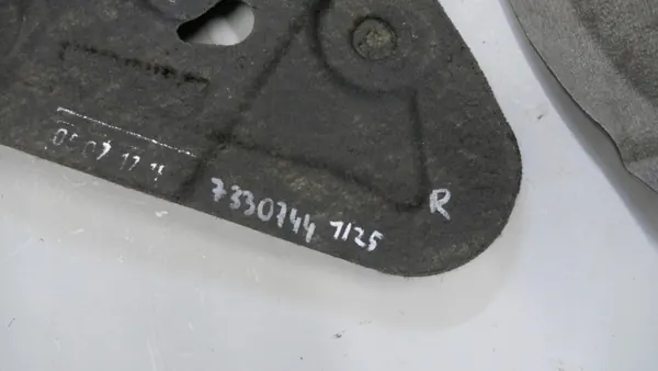 Isolamento anteparo direito BMW G30 G31 OEM 7330736 image 8