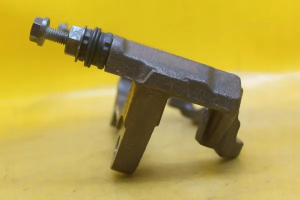 Klamphållare OEM 7558 vänster fram för Audi A3 8V image 9