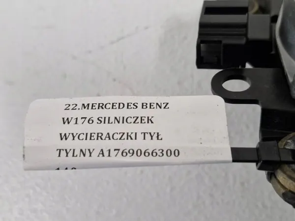 Mercedes-Benz W176 achterruitenwissermotor OEM A1769066300 image 7
