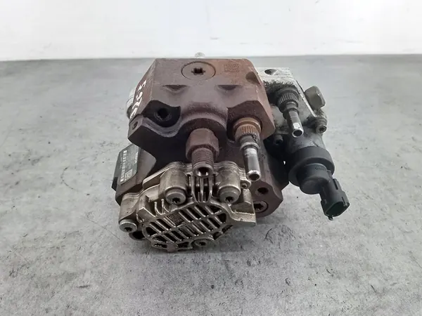 Brandstofpomp Renault Master II FL 2.5 image 5