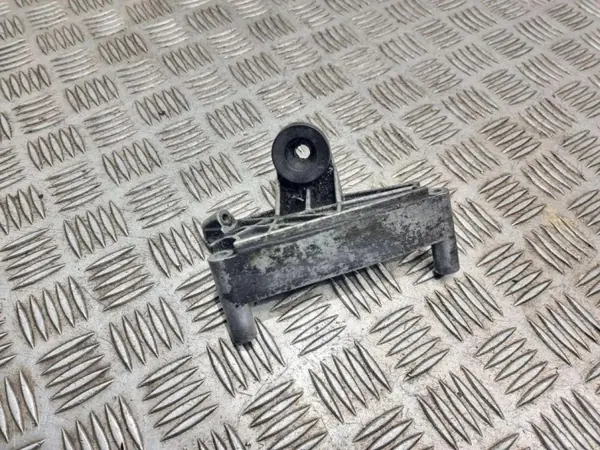 Pièces compartiment moteur OEM A6420100340 Mercedes-Benz E image 4