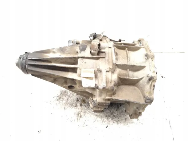 Nissan jakolaatikko OEM EA310 Navaralle 2.5 dCi image 3
