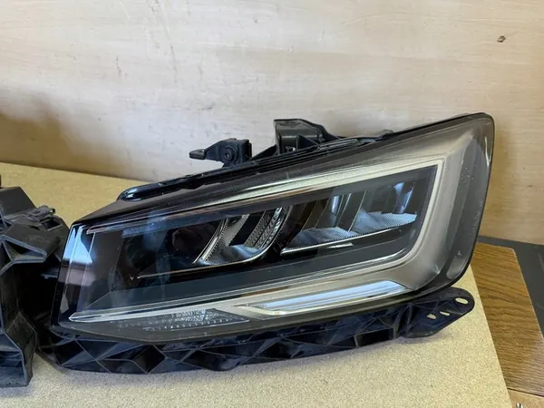 AUDI Q2 81A Faros Delanteros Izquierdo Derecho Completo LED image 3