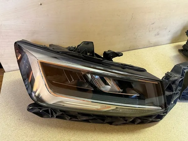 AUDI Q2 81A Faros Delanteros Izquierdo Derecho Completo LED image 5