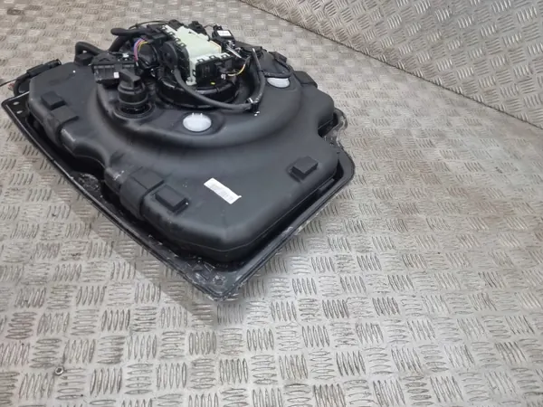 AdBlue-säiliö OEM 0928404016 Porsche Cayenne 3.0L:lle image 3