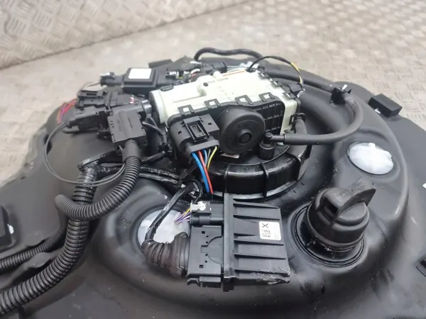 AdBlue-säiliö OEM 0928404016 Porsche Cayenne 3.0L:lle image 6